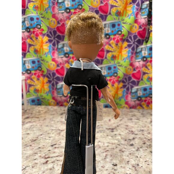 MGA Bratz Boyz Cameron Male Doll Dressed 20th Anniversary Lot 9 #99B - Picture 4 of 5